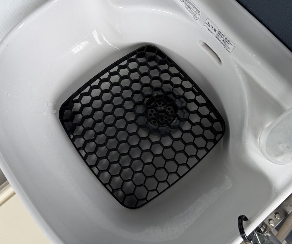 洗い場にドレイニングトレイ設置