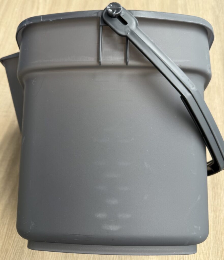 ”BUCKET”エンジョイ側面